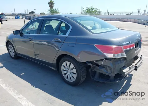 2011 Honda Accord 2.4 Lx z USA, uszkodzony, nr VIN 1HGCP2F32BA075867